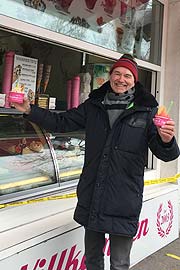 die ersten Eissalons haben geöffnet (©Foto: Marikka-Laila Maisel)